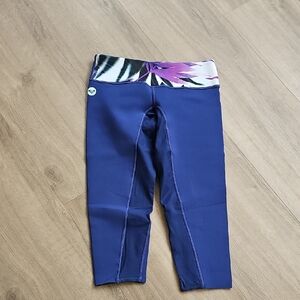 Roxy Neoprene Capri Leggings in Blue and Purple Womens Size 8